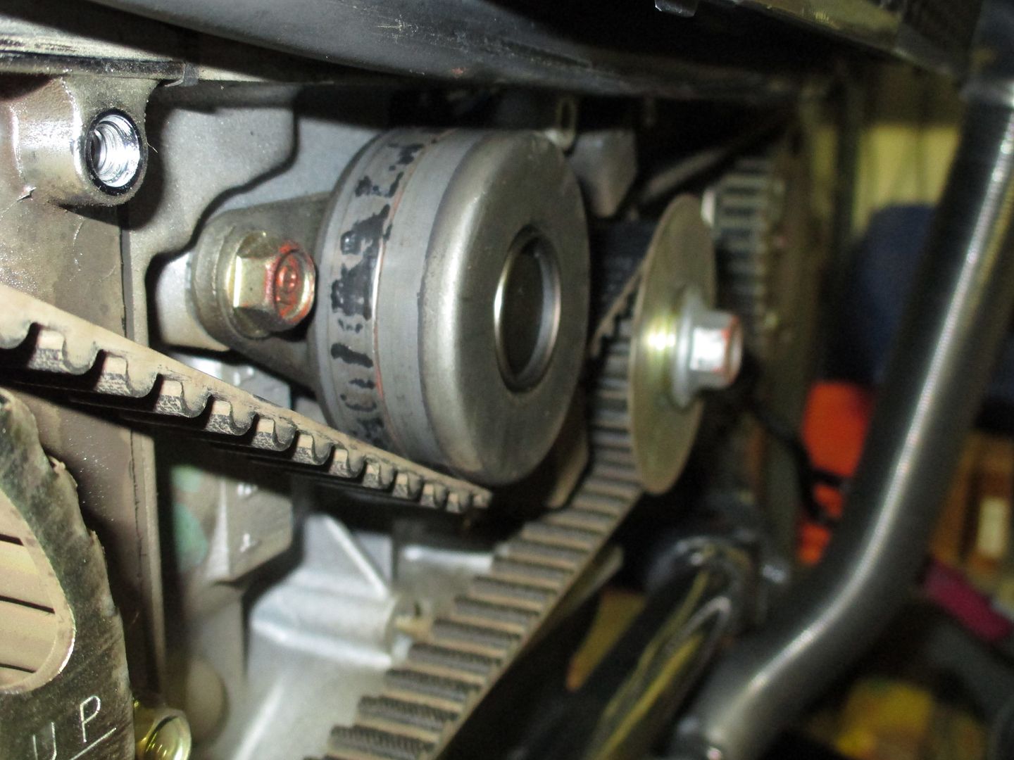 New timing belts and gates tensioner pulleys